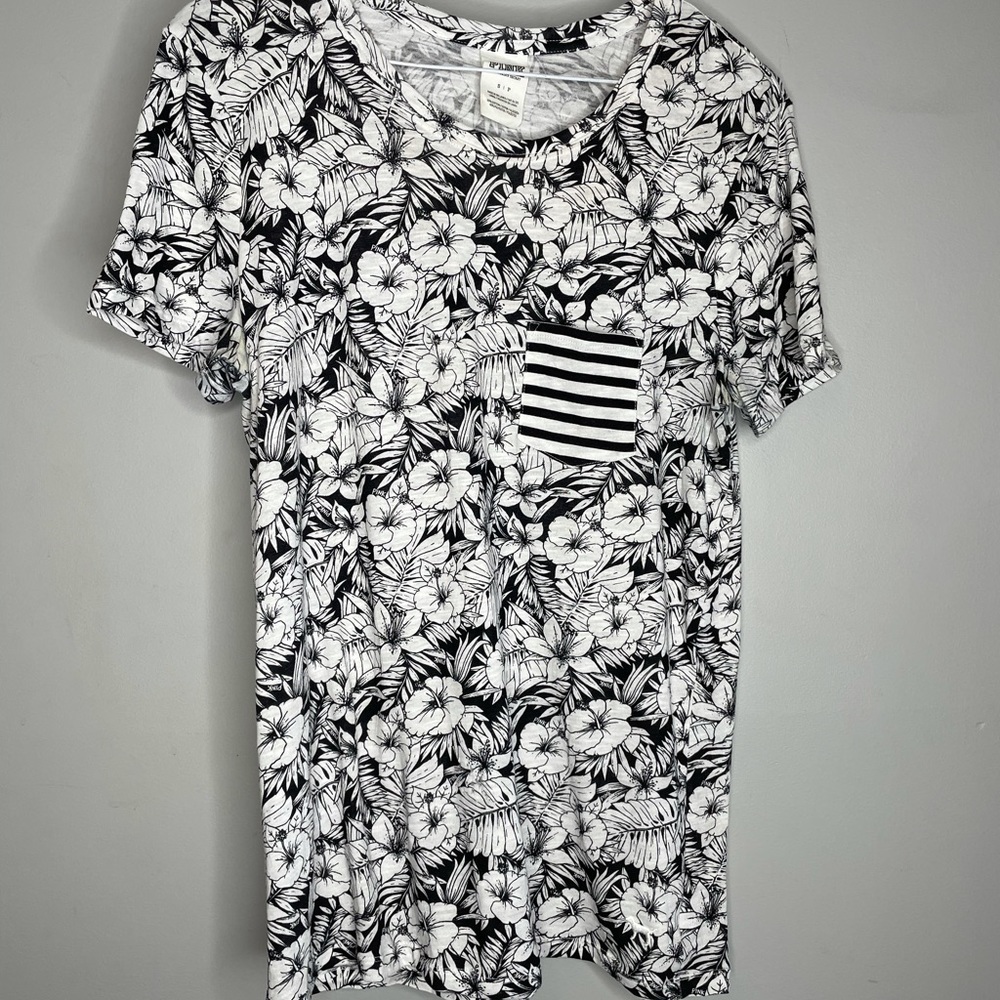VS PINK Tropical Print Tee